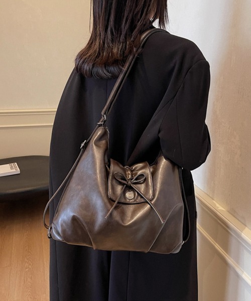 Miniministore(ミニミニストア)の「ショルダーバッグ フェイクレザーリュック(ショルダーバッグ・レディース・ブラック/ブラウン/キャメル・FREE)」の2枚目の写真