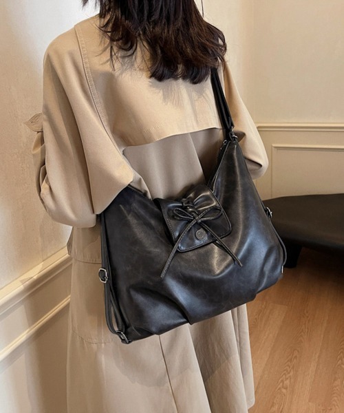 Miniministore(ミニミニストア)の「ショルダーバッグ フェイクレザーリュック(ショルダーバッグ・レディース・ブラック/ブラウン/キャメル・FREE)」の4枚目の写真
