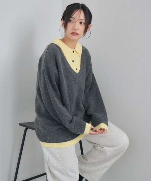 RETRO GIRL（レトロガール）の「レイヤード風襟付きNT（ニット/セーター・レディース・チャコールグレー/ベージュ/ブルー・FREE）」の9枚目の写真