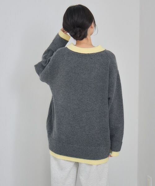 RETRO GIRL（レトロガール）の「レイヤード風襟付きNT（ニット/セーター・レディース・チャコールグレー/ベージュ/ブルー・FREE）」の16枚目の写真