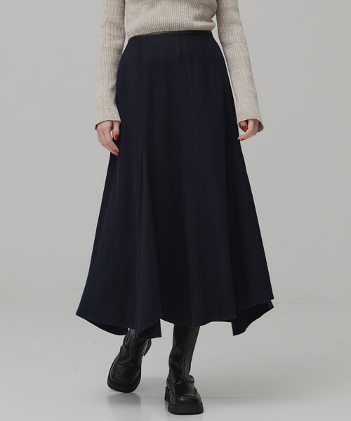 PUBLIC TOKYO(パブリックトウキョウ)の「ウールジャージフレアスカート(スカート・レディース・ネイビー/ホワイト・1/2)」の4枚目の写真