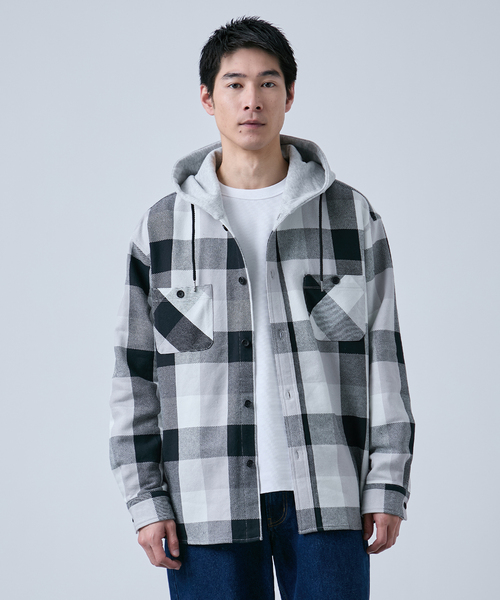 B.C STOCK（ベーセーストック）の「ビックチェック柄 フード シャツ（シャツ/ブラウス・メンズ・グレー/ブルー系その他/レッド・MEDIUM/LARGE）」の5枚目の写真