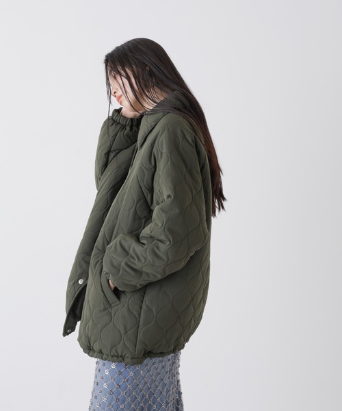 NANO universe(ナノユニバース)の「ひょうたんキルトラグランミドルコート(その他アウター・レディース・ブラック/ライトベージュ/カーキ・FREE)」の21枚目の写真