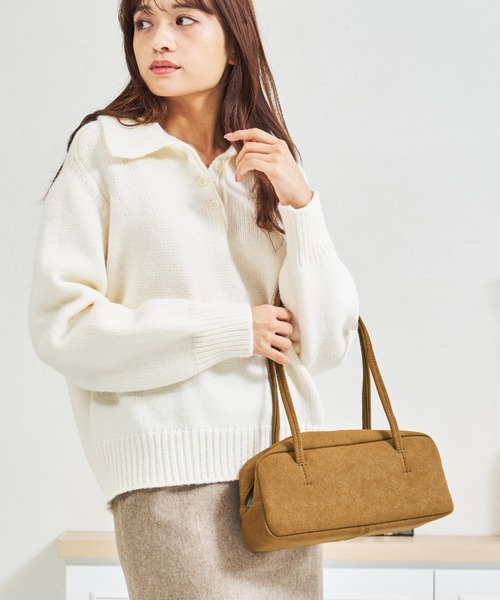 MISCH MASCH(ミッシュマッシュ)の「一部店舗限定 ロングハンドルスウェードボストンバッグ(ショルダーバッグ・レディース・ブラウン/カーキ・フリ-)」の11枚目の写真