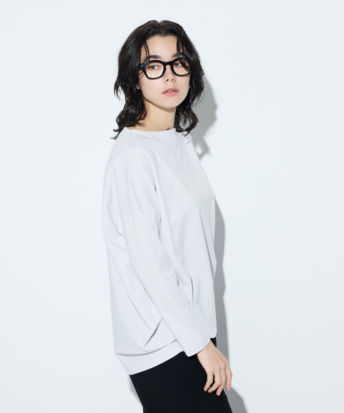 Gabardine K.T(ギャバジンケーティー)の「80ポンチ ゆったりプルオーバー(Tシャツ/カットソー・レディース・グレー/ライトグレー/ブラック・9号)」の3枚目の写真