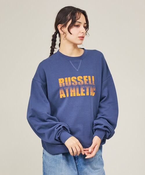 Russell Athletic(ラッセルアスレティック)の「【RUSSELL ATHLETIC / ラッセル アスレティック】Nu Blend Gradient Logo Sweat Crew / グラデーションロゴ スウェットクルー/ユニセックス(スウェット・メンズ・ホワイト/チャコールグレー/ネイビー・M/L)」の16枚目の写真