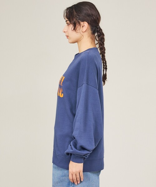 Russell Athletic(ラッセルアスレティック)の「【RUSSELL ATHLETIC / ラッセル アスレティック】Nu Blend Gradient Logo Sweat Crew / グラデーションロゴ スウェットクルー/ユニセックス(スウェット・メンズ・ホワイト/チャコールグレー/ネイビー・M/L)」の17枚目の写真