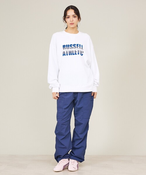 Russell Athletic(ラッセルアスレティック)の「【RUSSELL ATHLETIC / ラッセル アスレティック】Nu Blend Gradient Logo Sweat Crew / グラデーションロゴ スウェットクルー/ユニセックス(スウェット・メンズ・ホワイト/チャコールグレー/ネイビー・M/L)」の22枚目の写真