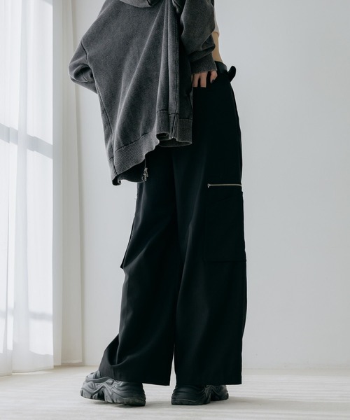 PAGEBOY（ページボーイ）の「デカポケZIPスラックス 【3color/2size】（スラックス・レディース・ブラック/カーキ/ベージュ・SMALL/MEDIUM）」の11枚目の写真