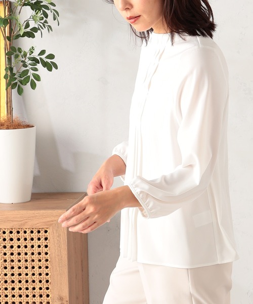 GALLORIA（ギャローリア）の「【お手入れ楽々･洗濯機で洗える】タックブラウス（シャツ/ブラウス・レディース・ホワイト/ライトグリーン/ライトベージュ・L/LL/M/S）」の15枚目の写真