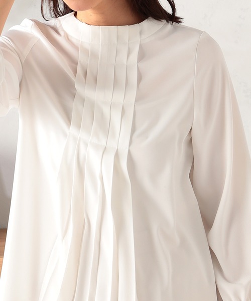 GALLORIA（ギャローリア）の「【お手入れ楽々･洗濯機で洗える】タックブラウス（シャツ/ブラウス・レディース・ホワイト/ライトグリーン/ライトベージュ・L/LL/M/S）」の5枚目の写真