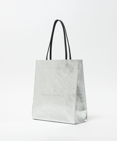 UNITED ARROWS(ユナイテッドアローズ)の「ペーパー ロゴ トートバッグ M(トートバッグ・レディース・シルバー/ブラック・FREE)」の5枚目の写真