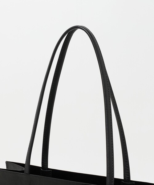UNITED ARROWS(ユナイテッドアローズ)の「ペーパー ロゴ トートバッグ M(トートバッグ・レディース・シルバー/ブラック・FREE)」の13枚目の写真