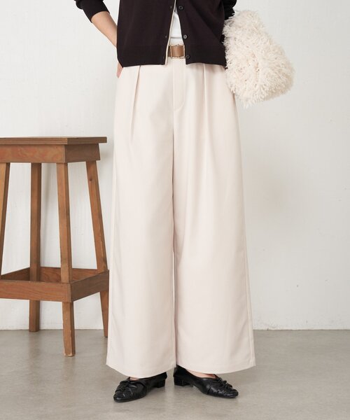 Jena espace merveilleux（ジェナ　エスパスメルヴェイユ）の「【美脚見え◎】ワンタックワイドパンツ（その他パンツ・レディース・アイボリー/ブラック/ベージュ・FREE）」の2枚目の写真
