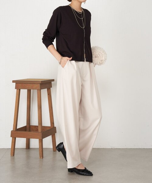 Jena espace merveilleux（ジェナ　エスパスメルヴェイユ）の「【美脚見え◎】ワンタックワイドパンツ（その他パンツ・レディース・アイボリー/ブラック/ベージュ・FREE）」の17枚目の写真