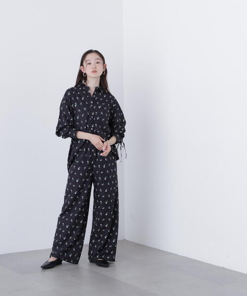 N.（N. Natural Beauty Basic）（エヌエヌナチュラルビューティーベーシック）の「フラワープリント SETUP パンツ（デニムパンツ・レディース・イエロー系その他/ブラック系その他・ﾌﾘ-）」の7枚目の写真