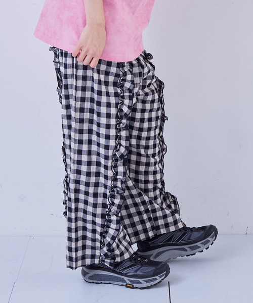 MARKEY'S（マーキーズ）の「ギンガムラウンドフリルロングパンツ/おとな（その他パンツ・レディース・ブルー/レッド/オレンジ/ブラック・170cm/160cm）」の11枚目の写真
