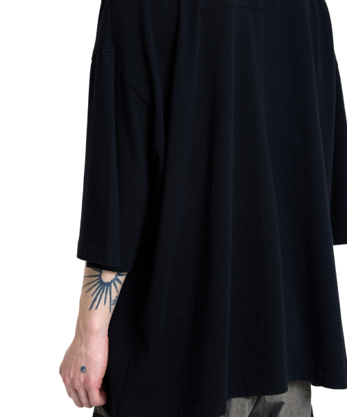 VONVAT(ヴォンバト)の「Signature Incision Coccoon Short Sleeve (Black)(Tシャツ/カットソー・レディース・ブラック・FREE/2/3)」の6枚目の写真