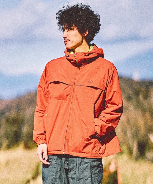 KELTY（ケルティ）の「NFC × KELTY ウィンドガードザパタジャケット（ブルゾン・メンズ・ダークオレンジ/ブラック/チャコール/ライトグレー・X-SMALL/SMALL/MEDIUM/LARGE）」の4枚目の写真