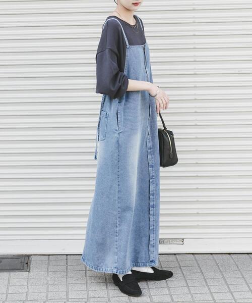 ITEMS URBANRESEARCH(アイテムズ アーバンリサーチ)の「デニムキャミワンピース(ワンピース・レディース・インディゴブルー/ライトインディゴブルー・FREE)」の3枚目の写真