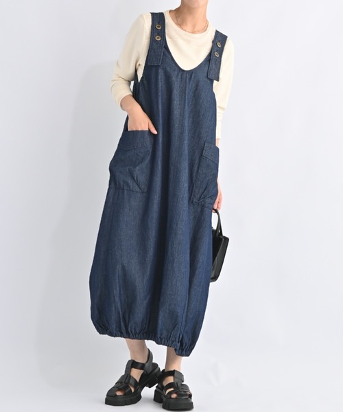 aunt lily（アントリリー）の「軽やかデニム♪ギャザーデザインジャンスカワンピース バルーンシルエット 長さ調節（ジャンパースカート・レディース・ブラック/グレイッシュブルー・M/S/L/LL/3L）」の12枚目の写真