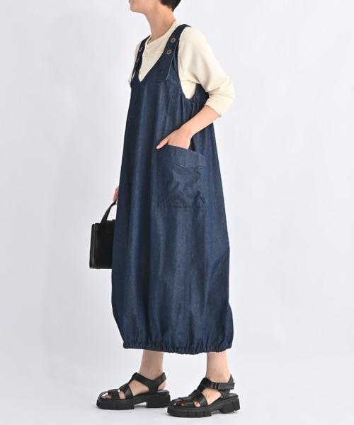 aunt lily（アントリリー）の「軽やかデニム♪ギャザーデザインジャンスカワンピース バルーンシルエット 長さ調節（ジャンパースカート・レディース・ブラック/グレイッシュブルー・M/S/L/LL/3L）」の14枚目の写真