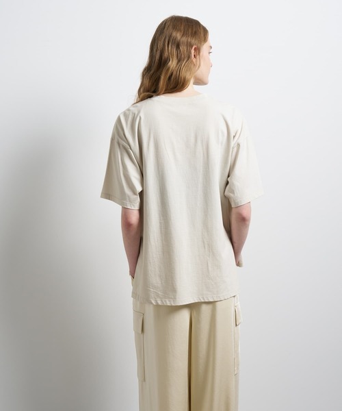 LANVIN en Bleu(ランバンオンブルー)の「“Summer paradise”ロゴプリントTシャツ(Tシャツ/カットソー・レディース・ライトカーキ/チャコールグレー/ベージュ・38)」の7枚目の写真