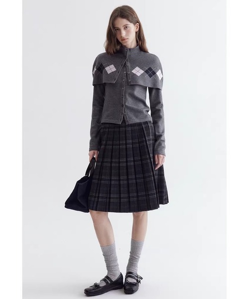 Fano Studios（ファノ ストゥディオズ）の「アーガイル柄ケープ レイヤード ニットカーディガン FC26T001【Fano Studios】【2026SS】（カーディガン/ボレロ・レディース・グレー・L/S/M）」の7枚目の写真