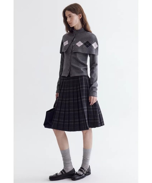 Fano Studios（ファノ ストゥディオズ）の「アーガイル柄ケープ レイヤード ニットカーディガン FC26T001【Fano Studios】【2026SS】（カーディガン/ボレロ・レディース・グレー・L/S/M）」の8枚目の写真