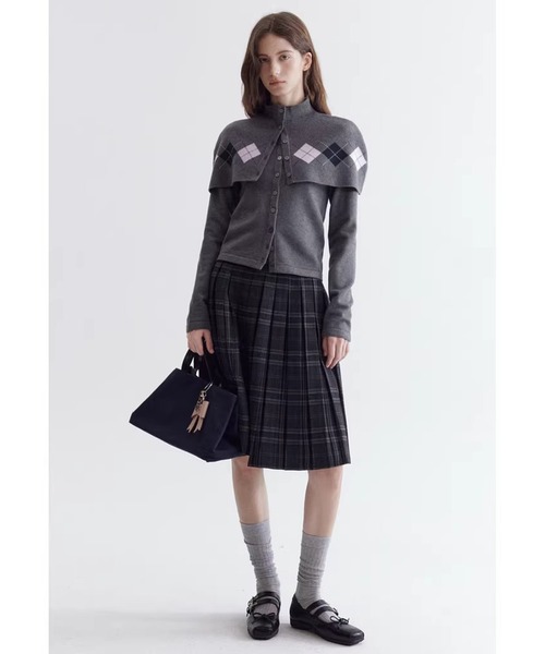 Fano Studios（ファノ ストゥディオズ）の「アーガイル柄ケープ レイヤード ニットカーディガン FC26T001【Fano Studios】【2026SS】（カーディガン/ボレロ・レディース・グレー・L/S/M）」の10枚目の写真