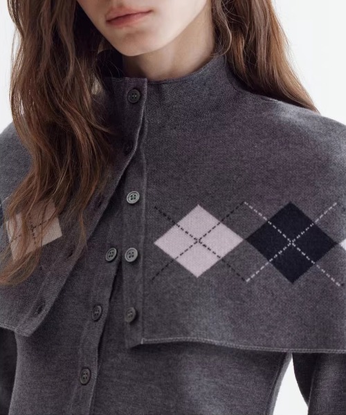 Fano Studios（ファノ ストゥディオズ）の「アーガイル柄ケープ レイヤード ニットカーディガン FC26T001【Fano Studios】【2026SS】（カーディガン/ボレロ・レディース・グレー・L/S/M）」の3枚目の写真