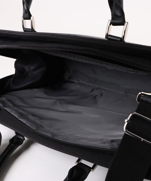 TAKA-Q（タカキュー）の「ブリーフ バッグ メンズ ビジネス 鞄 2WAY A4対応 撥水 軽量 リクルート 就活（ビジネスバッグ・メンズ・ブラック・FREE）」の4枚目の写真