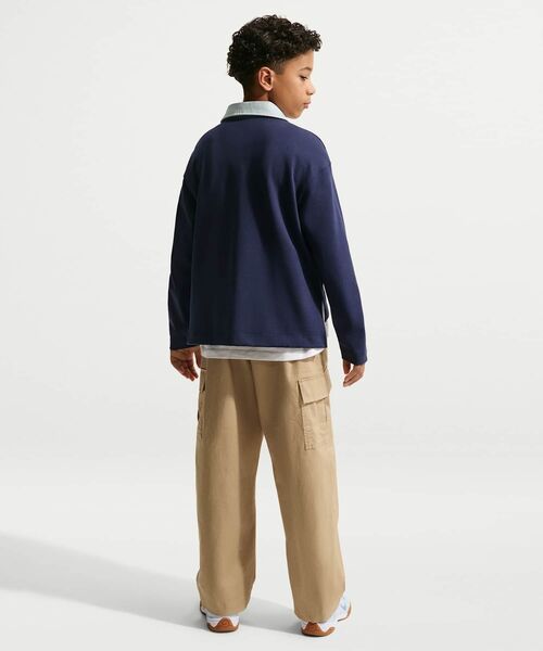 NIKE（ナイキ）の「ナイキ スポーツウェア クラブ ジュニア ウーブン カーゴ パンツ / Nike Sportswear Club Big Kids' Woven Cargo Pants IF2825-297 Parachute Beige（カーゴパンツ・キッズ・ベージュ・130/140/150/160）」の10枚目の写真
