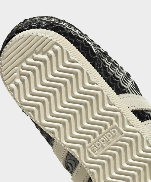 adidas（アディダス）の「ジャパン / JAPAN / アディダスオリジナルス adidas Originals（スニーカー・レディース・ブラック/シルバー・22.0cm/22.5cm/23.0cm/23.5cm/24.0cm/24.5cm/25.0cm/25.5cm/26.0cm/26.5cm/27.0cm/27.5cm/28.0cm/28.5cm）」の9枚目の写真