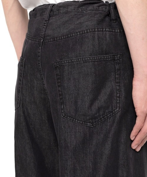 In・stru(men-tal).(インストルメンタル)の「【in・stru(men-tal).】COTTON TENCEL DENIM BAGGY PANTS(デニムパンツ・メンズ・ブラック/インディゴブルー・48/46/44)」の11枚目の写真