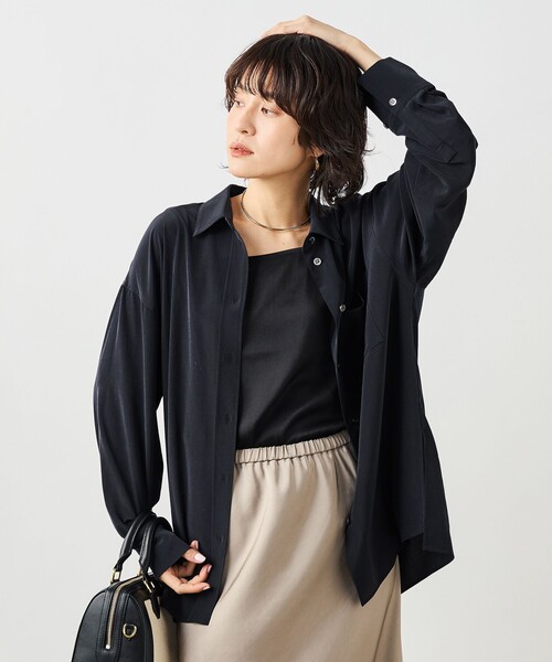 NOLLEY’S Sophi(ノーリーズソフィ)の「ウォッシャブルトリアセドレープシャツ(シャツ/ブラウス・レディース・ホワイト/ネイビー・38)」の21枚目の写真