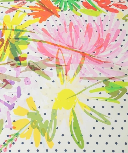 a.v.v（アーヴェヴェ）の「シルクスカーフ（ストール/ショール・レディース・レッド/ライトピンク・38）」の3枚目の写真