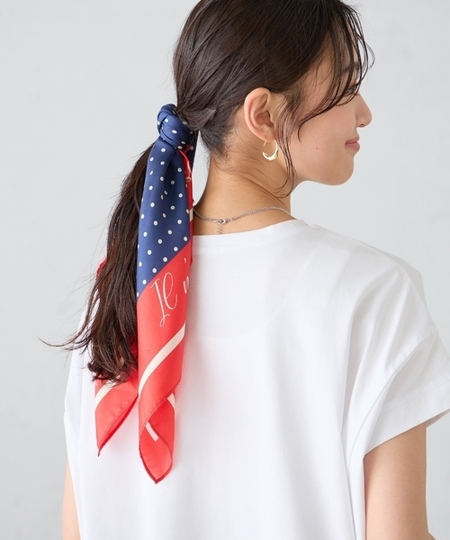 a.v.v（アーヴェヴェ）の「シルクスカーフ（ストール/ショール・レディース・レッド/ライトピンク/アイボリー/ミント・38）」の15枚目の写真