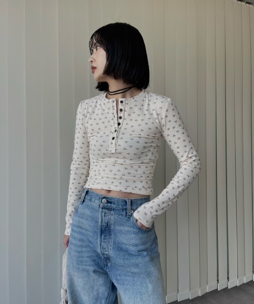 AMAIL（アマイル）の「Vintage Top（Tシャツ/カットソー・レディース・ダークブラウン/アイボリー・FREE）」の2枚目の写真