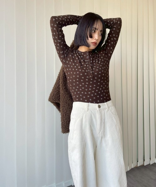 AMAIL（アマイル）の「Vintage Top（Tシャツ/カットソー・レディース・ダークブラウン/アイボリー・FREE）」の14枚目の写真