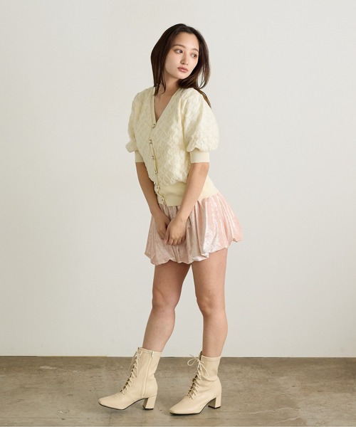 Siel(シエル)の「花柄ニット半袖カーディガン 冬服(カーディガン/ボレロ・レディース・ブラック/アイボリー・FREE)」の11枚目の写真