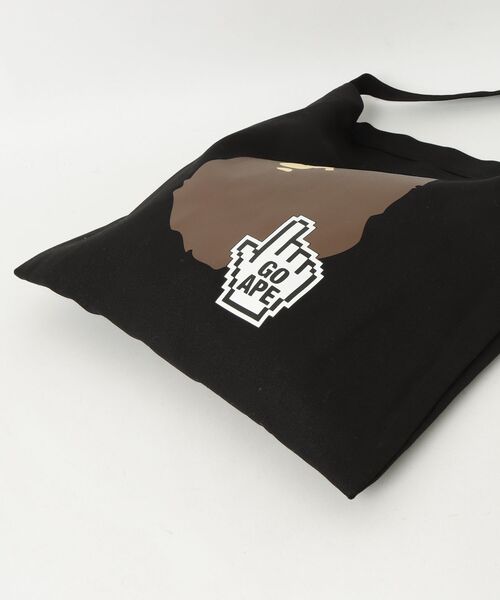 A BATHING APE(アベイシングエイプ)の「BAPE ONLINE SACOCHE BAPEC(ショルダーバッグ・メンズ・ブラック/ホワイト/ネイビー・FREE)」の8枚目の写真