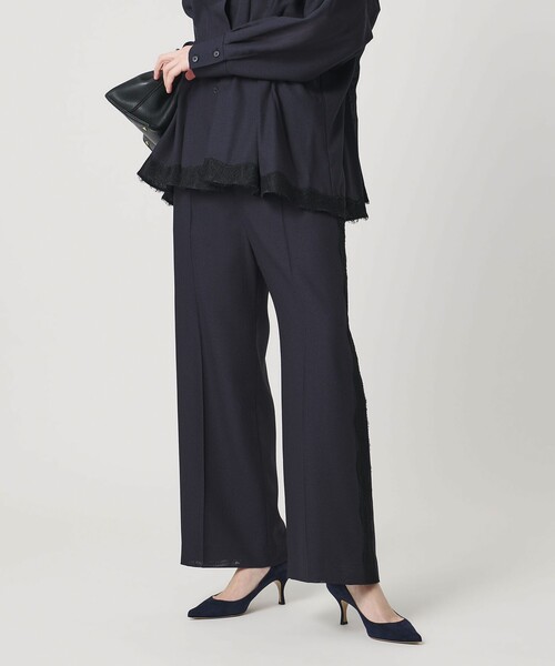 UNITED ARROWS(ユナイテッドアローズ)の「レース コンビ ストレートパンツ(スラックス・レディース・ネイビー/オフホワイト・36/38)」の3枚目の写真
