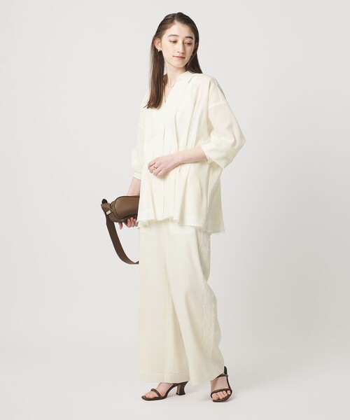 UNITED ARROWS(ユナイテッドアローズ)の「レース コンビ ストレートパンツ(スラックス・レディース・ネイビー/オフホワイト・36/38)」の8枚目の写真