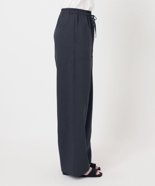 JOURNAL STANDARD relume（ジャーナルスタンダード　レリューム）の「アセテートスラブストレッチベイカーパンツ（その他パンツ・レディース・ベージュ/ネイビー・36/38）」の16枚目の写真