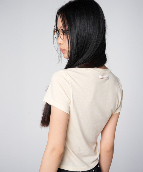 320SHOWROOM(320ショールーム)の「Daily Essential Back-Label Point T-Shirt Yellow(Tシャツ/カットソー・レディース・イエロー・FREE)」の2枚目の写真