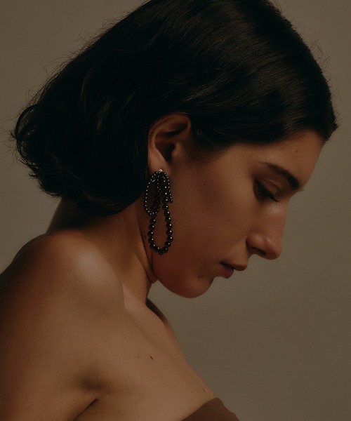 IRIS47(イリスフォーセブン)の「【IRIS 47】fabiana onyx earring/ファビアナ オニキス イヤリング JSV13(イヤリング・レディース・ブラック・FREE)」の1枚目の写真