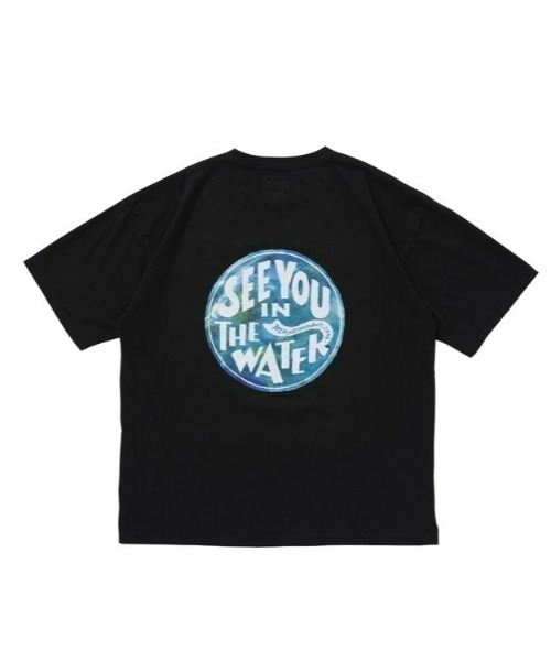 MAGIC NUMBER(マジック ナンバー)の「【MAGIC NUMBER】XV US COTTON S/S T-SHIRT PAINTER BY NAOKO MIYAUCHI(Tシャツ/カットソー・メンズ・ライトパープル/ホワイト/ブラック・MEDIUM/LARGE/X-LARGE)」の3枚目の写真