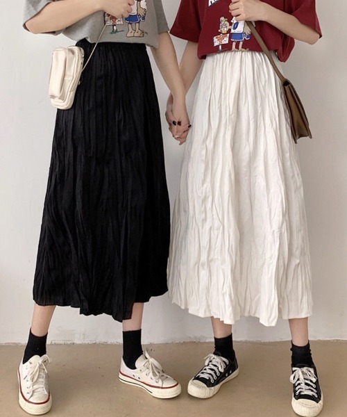 mielu(ミエル)の「シワ加工ミディ丈スカート(スカート・レディース・ブラック/ホワイト・LARGE/MEDIUM)」の5枚目の写真