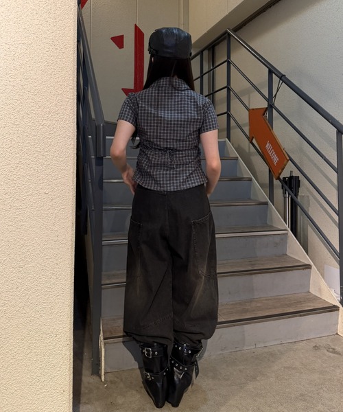 RAY CASSIN（レイカズン）の「【7色展開  ラインストーン / ドット/ ストライプ / チェック】胸刺繍コンパクト半袖シャツ（シャツ/ブラウス・レディース・ブルー系その他3/ブルー系その他2/グレー系その他/ホワイト系その他2/ブルー系その他/ブラウン系その他3/ホワイト系その他3・FREE）」の18枚目の写真